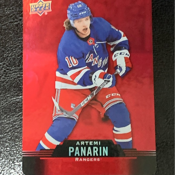 Tim Horton hockey cards - Picture 14 of 14